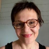 Anna Claybourne
